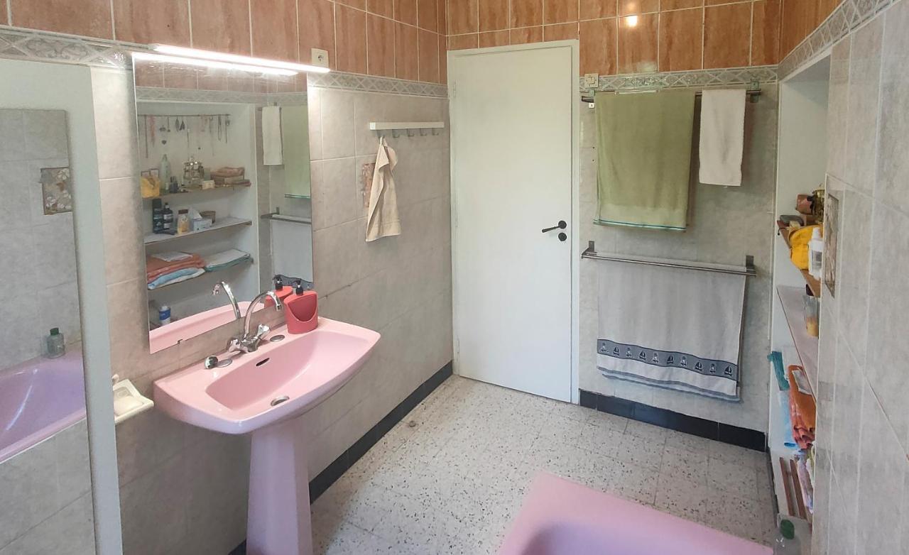 Privee Dans Maison En Garrigue Quarto em Acomodações Particulares Nîmes
